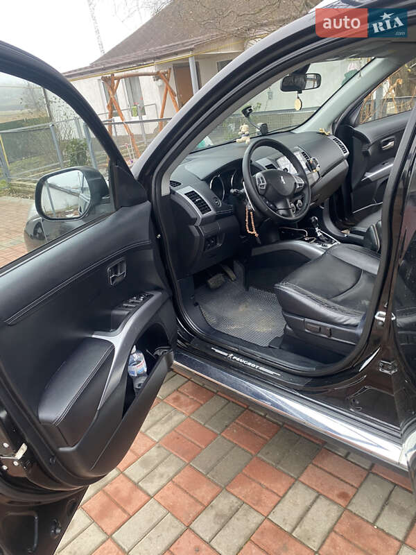Позашляховик / Кросовер Peugeot 4007 2009 в Києві