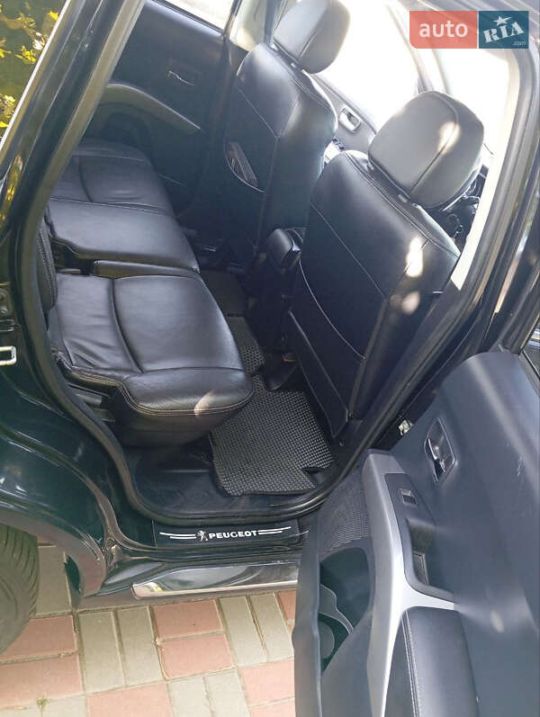 Позашляховик / Кросовер Peugeot 4007 2009 в Києві