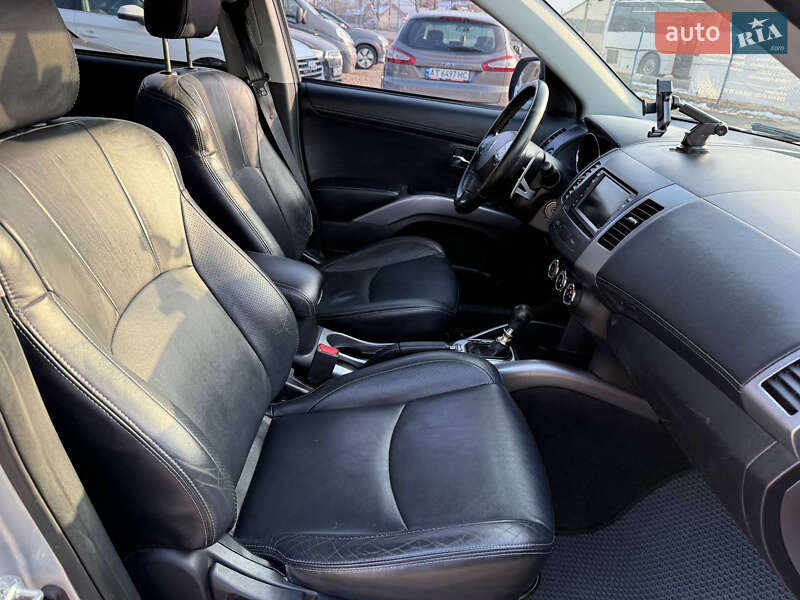 Внедорожник / Кроссовер Peugeot 4007 2011 в Коломые