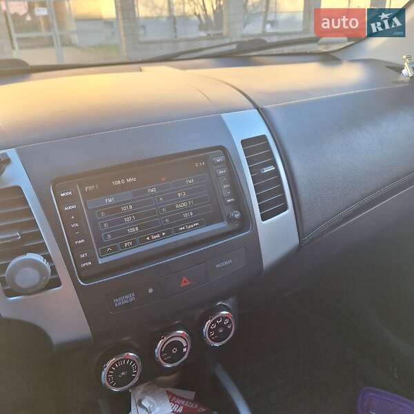 Внедорожник / Кроссовер Peugeot 4007 2012 в Тячеве