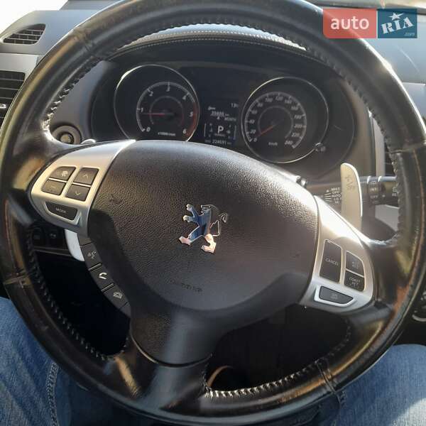 Позашляховик / Кросовер Peugeot 4007 2010 в Калуші