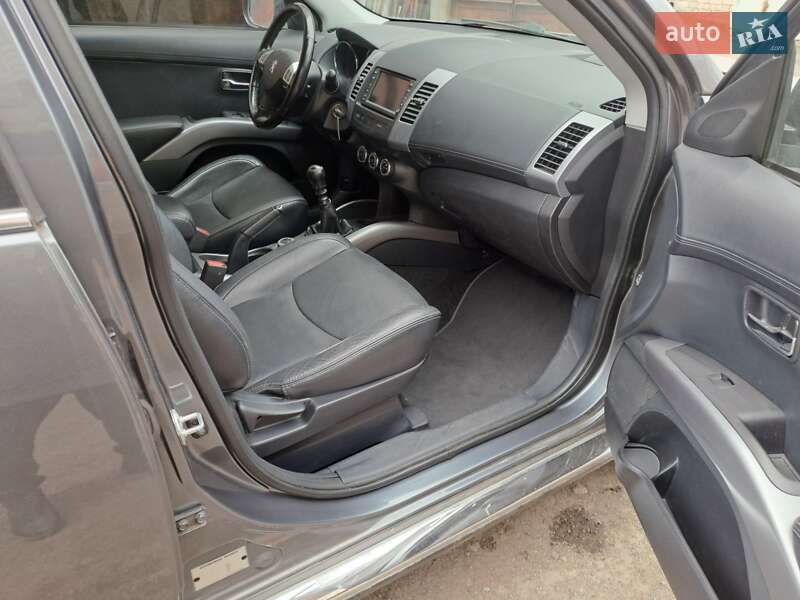 Внедорожник / Кроссовер Peugeot 4007 2012 в Черкассах