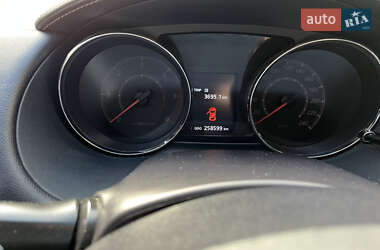 Внедорожник / Кроссовер Peugeot 4007 2011 в 