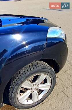 Внедорожник / Кроссовер Peugeot 4007 2011 в 