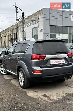 Позашляховик / Кросовер Peugeot 4007 2011 в 
