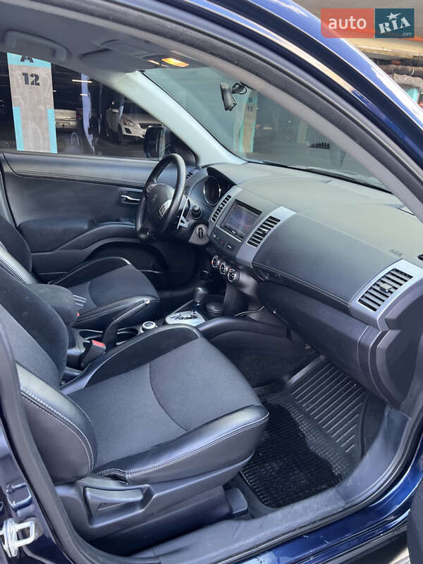 Внедорожник / Кроссовер Peugeot 4007 2011 в Львове