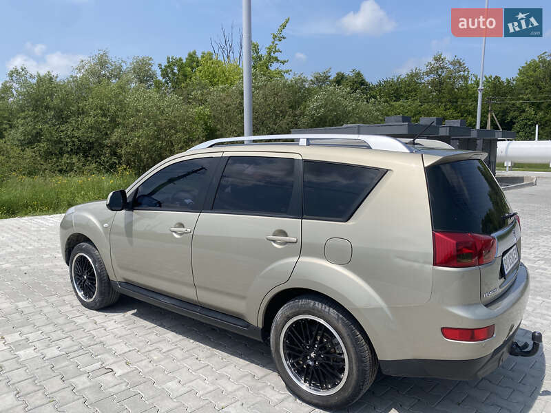 Позашляховик / Кросовер Peugeot 4007 2010 в Підгайцях