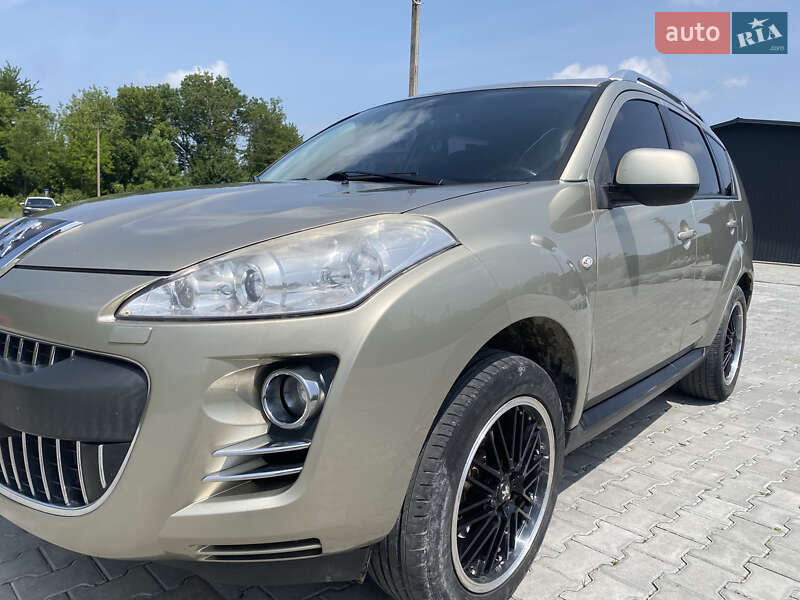 Позашляховик / Кросовер Peugeot 4007 2010 в Підгайцях