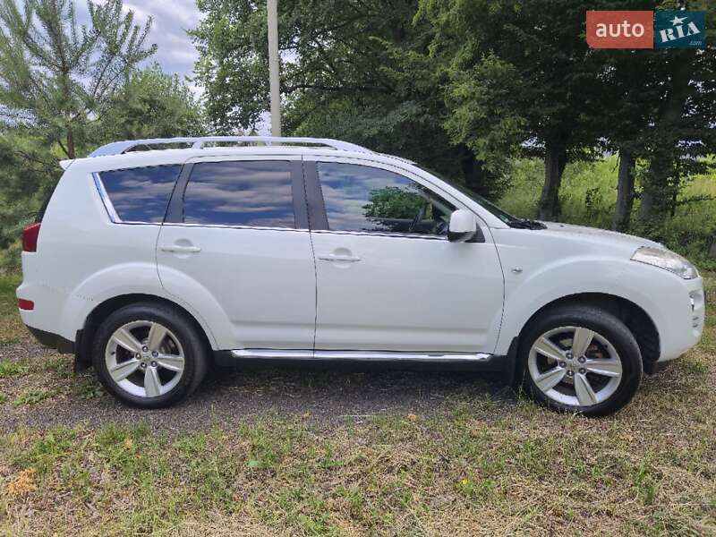 Позашляховик / Кросовер Peugeot 4007 2010 в Дрогобичі