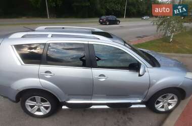 Внедорожник / Кроссовер Peugeot 4007 2009 в 