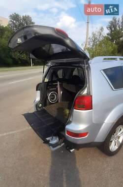 Внедорожник / Кроссовер Peugeot 4007 2009 в 