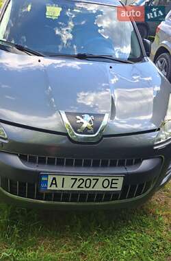 Внедорожник / Кроссовер Peugeot 4007 2012 в Ганичах