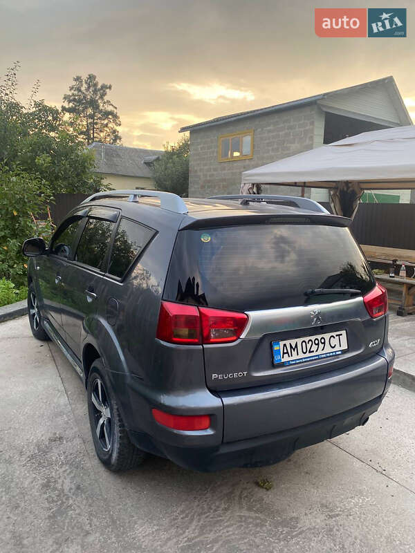 Позашляховик / Кросовер Peugeot 4007 2011 в Коростені