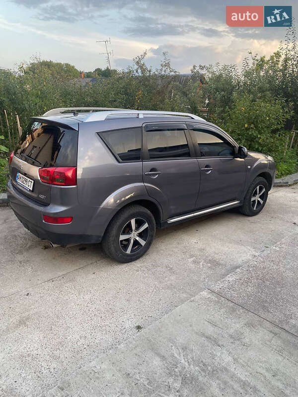 Позашляховик / Кросовер Peugeot 4007 2011 в Коростені