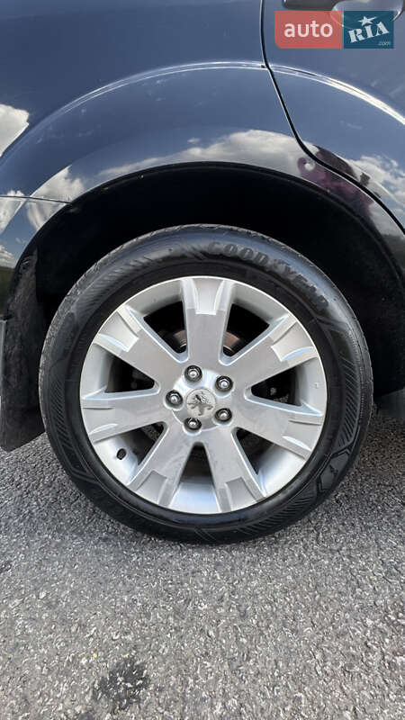 Позашляховик / Кросовер Peugeot 4007 2010 в Києві