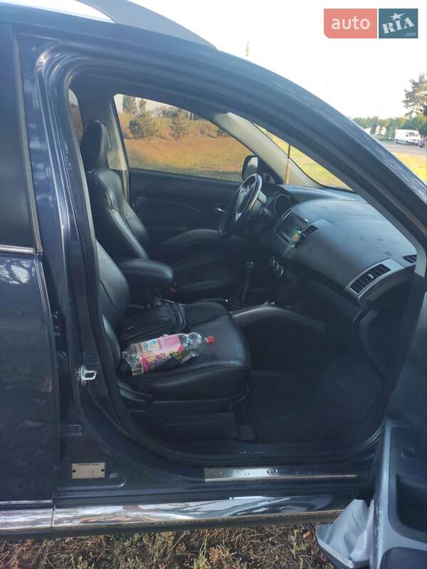 Позашляховик / Кросовер Peugeot 4007 2008 в Смілі фото 13 Позашляховик / Кросовер Peugeot 4007 2008 в Смілі