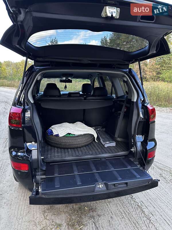 Позашляховик / Кросовер Peugeot 4007 2011 в Пересічне