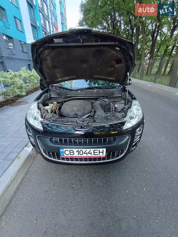 Позашляховик / Кросовер Peugeot 4007 2008 в Чернігові