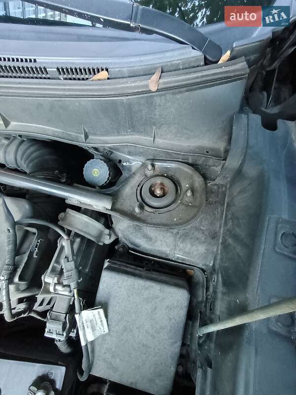 Позашляховик / Кросовер Peugeot 4007 2008 в Чернігові