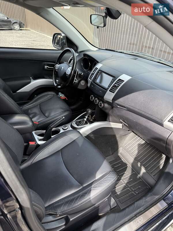 Позашляховик / Кросовер Peugeot 4007 2010 в Києві фото 10 Позашляховик / Кросовер Peugeot 4007 2010 в Києві