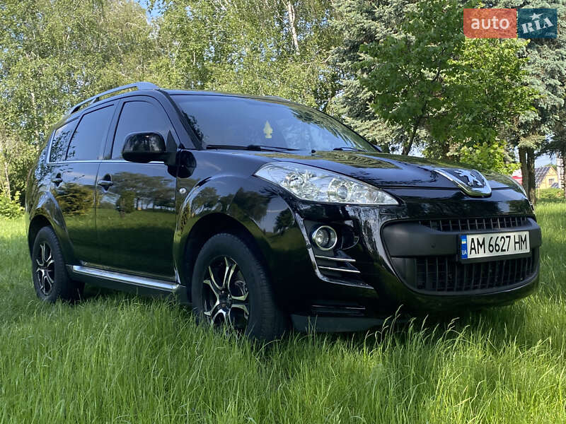 Внедорожник / Кроссовер Peugeot 4007 2008 в 