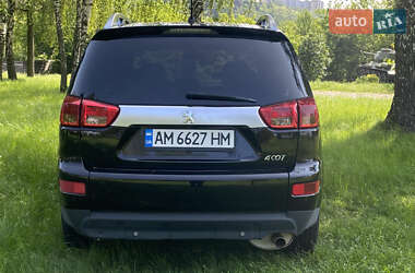 Внедорожник / Кроссовер Peugeot 4007 2008 в 