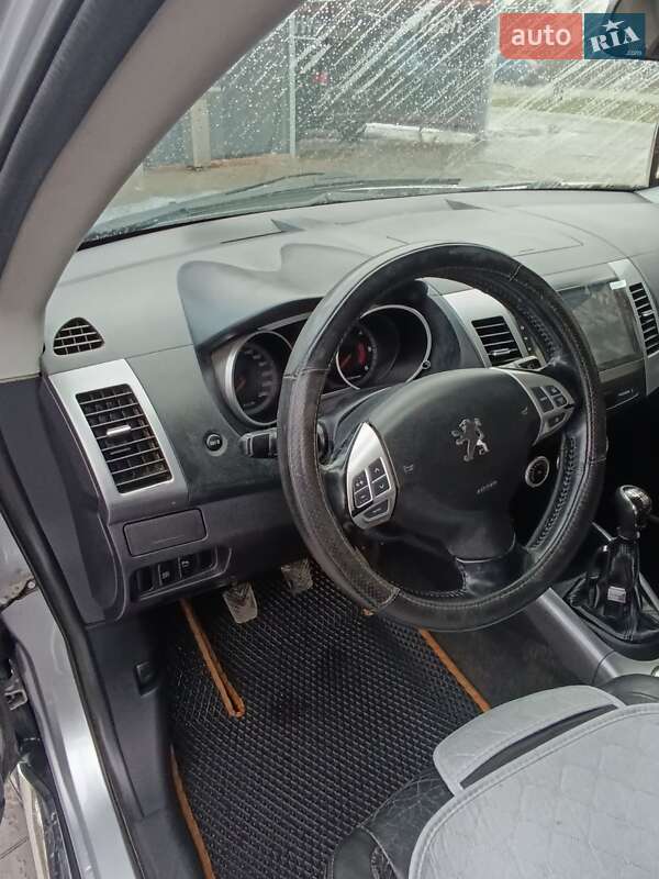 Внедорожник / Кроссовер Peugeot 4007 2007 в Стрые