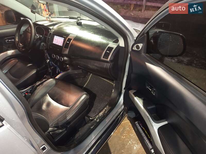 Внедорожник / Кроссовер Peugeot 4007 2007 в Яблунице фото 16 Внедорожник / Кроссовер Peugeot 4007 2007 в Яблунице