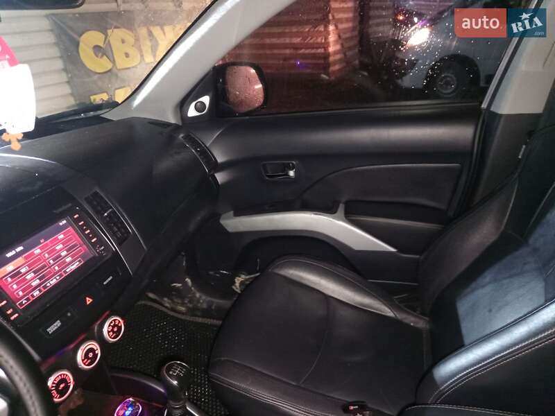 Внедорожник / Кроссовер Peugeot 4007 2007 в Яблунице фото 21 Внедорожник / Кроссовер Peugeot 4007 2007 в Яблунице