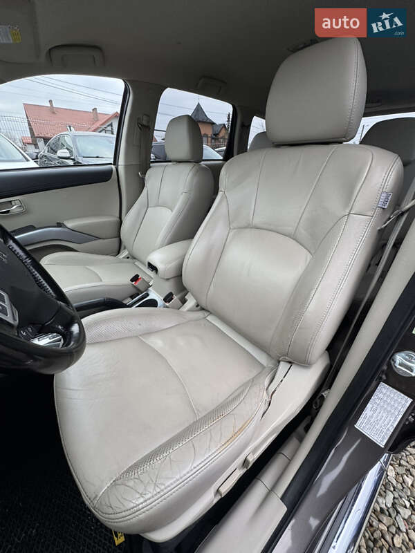 Позашляховик / Кросовер Peugeot 4007 2010 в Івано-Франківську