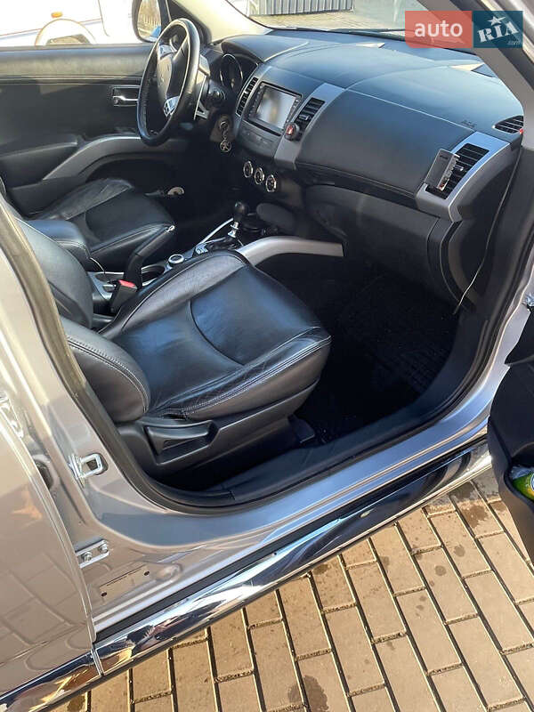 Внедорожник / Кроссовер Peugeot 4007 2011 в Луцке