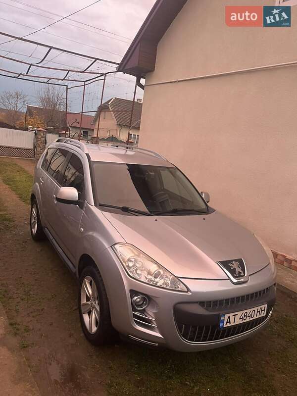 Позашляховик / Кросовер Peugeot 4007 2011 в Калуші