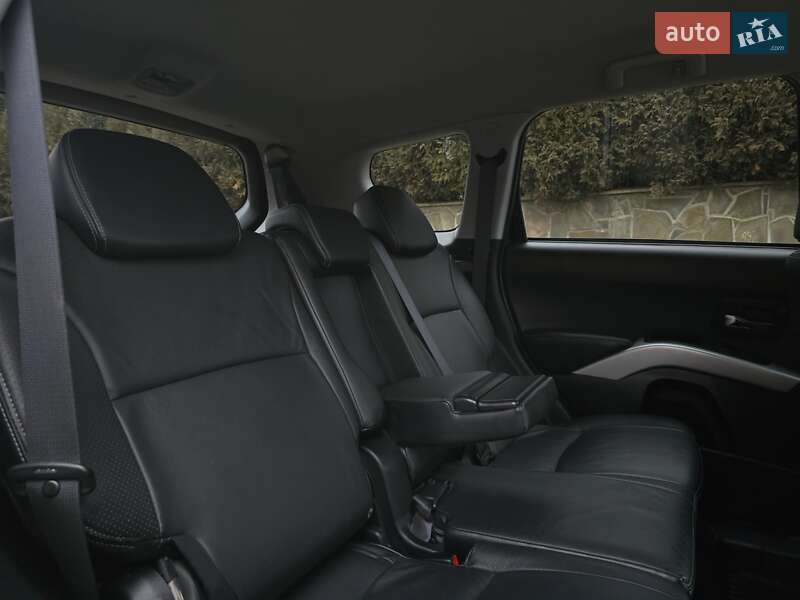 Позашляховик / Кросовер Peugeot 4007 2009 в Калуші