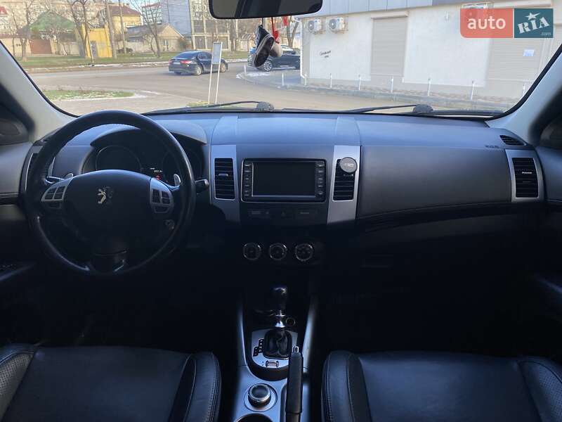 Позашляховик / Кросовер Peugeot 4007 2010 в Миколаєві