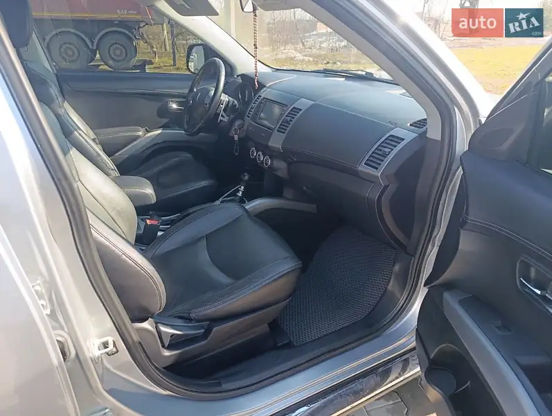 Peugeot 4007 2009 VIN VF3VV4HNHAZ801517 фото оголошення 22 з 71