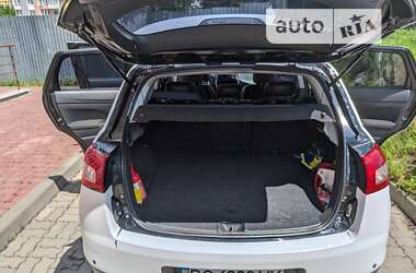 Позашляховик / Кросовер Peugeot 4008 2012 в 