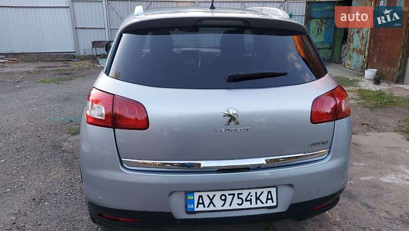 Позашляховик / Кросовер Peugeot 4008 2014 в Черкасах