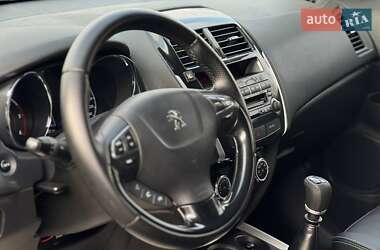 Внедорожник / Кроссовер Peugeot 4008 2014 в Стрые