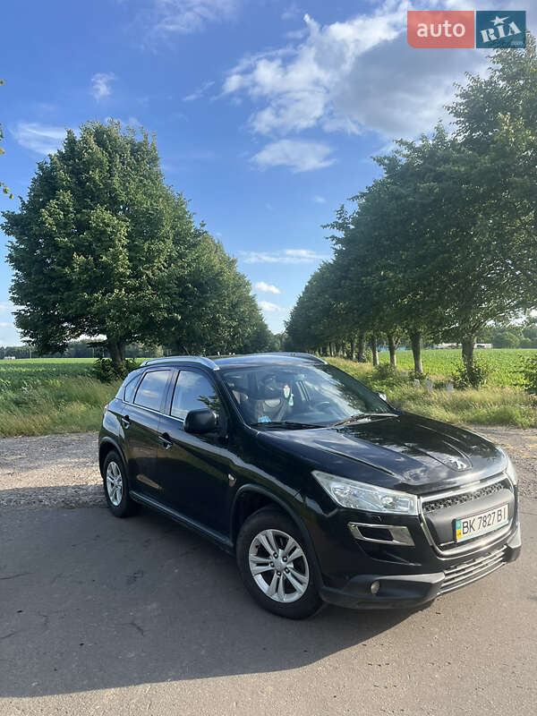 Позашляховик / Кросовер Peugeot 4008 2012 в Рівному