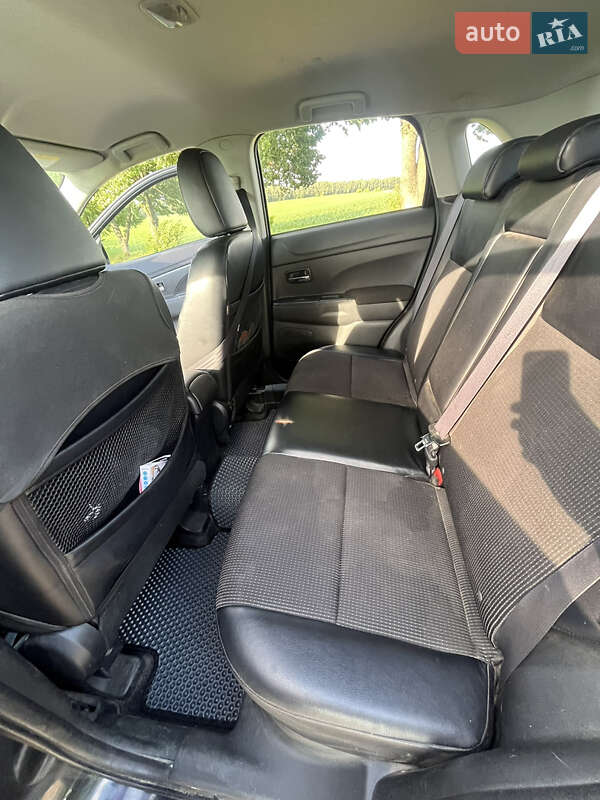 Позашляховик / Кросовер Peugeot 4008 2012 в Рівному