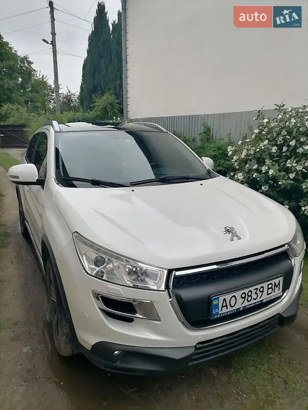 Peugeot 4008