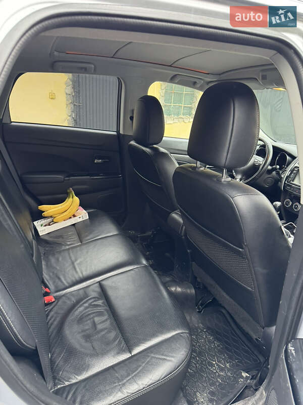 Внедорожник / Кроссовер Peugeot 4008 2012 в Львове фото 13 Внедорожник / Кроссовер Peugeot 4008 2012 в Львове