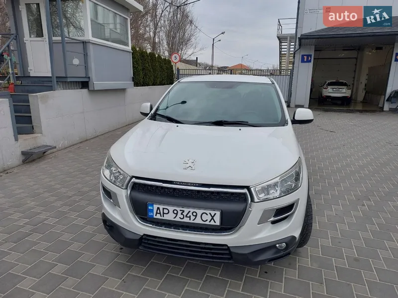 Peugeot 4008
