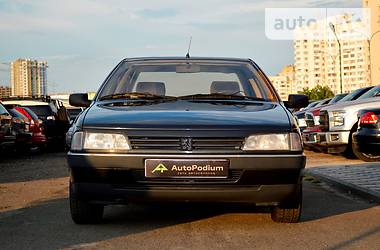 Седан Peugeot 405 1991 в Киеве