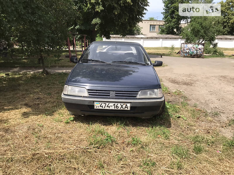 Седан Peugeot 405 1989 в Киеве