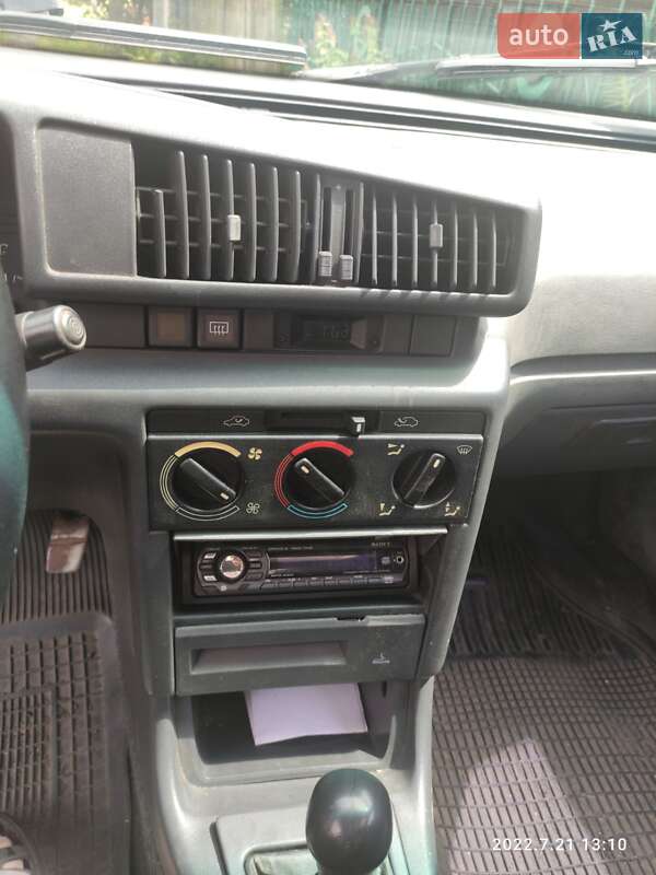 Седан Peugeot 405 1990 в Бахмачі