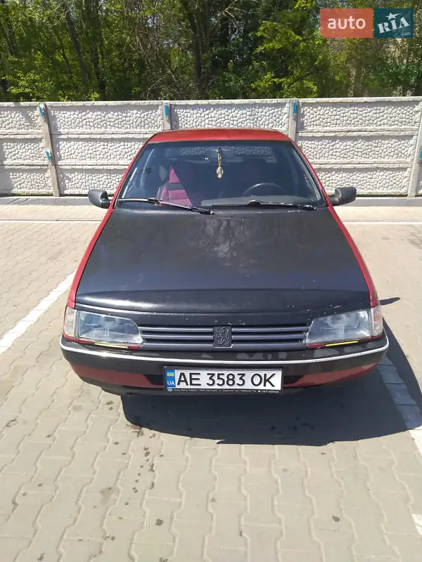 Peugeot 405