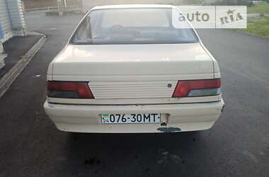 Седан Peugeot 405 1988 в Малине