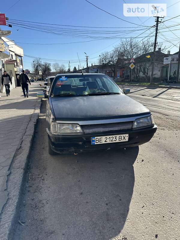 Седан Peugeot 405 1993 в Вознесенске