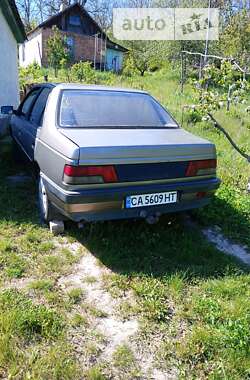 Седан Peugeot 405 1988 в Каневе